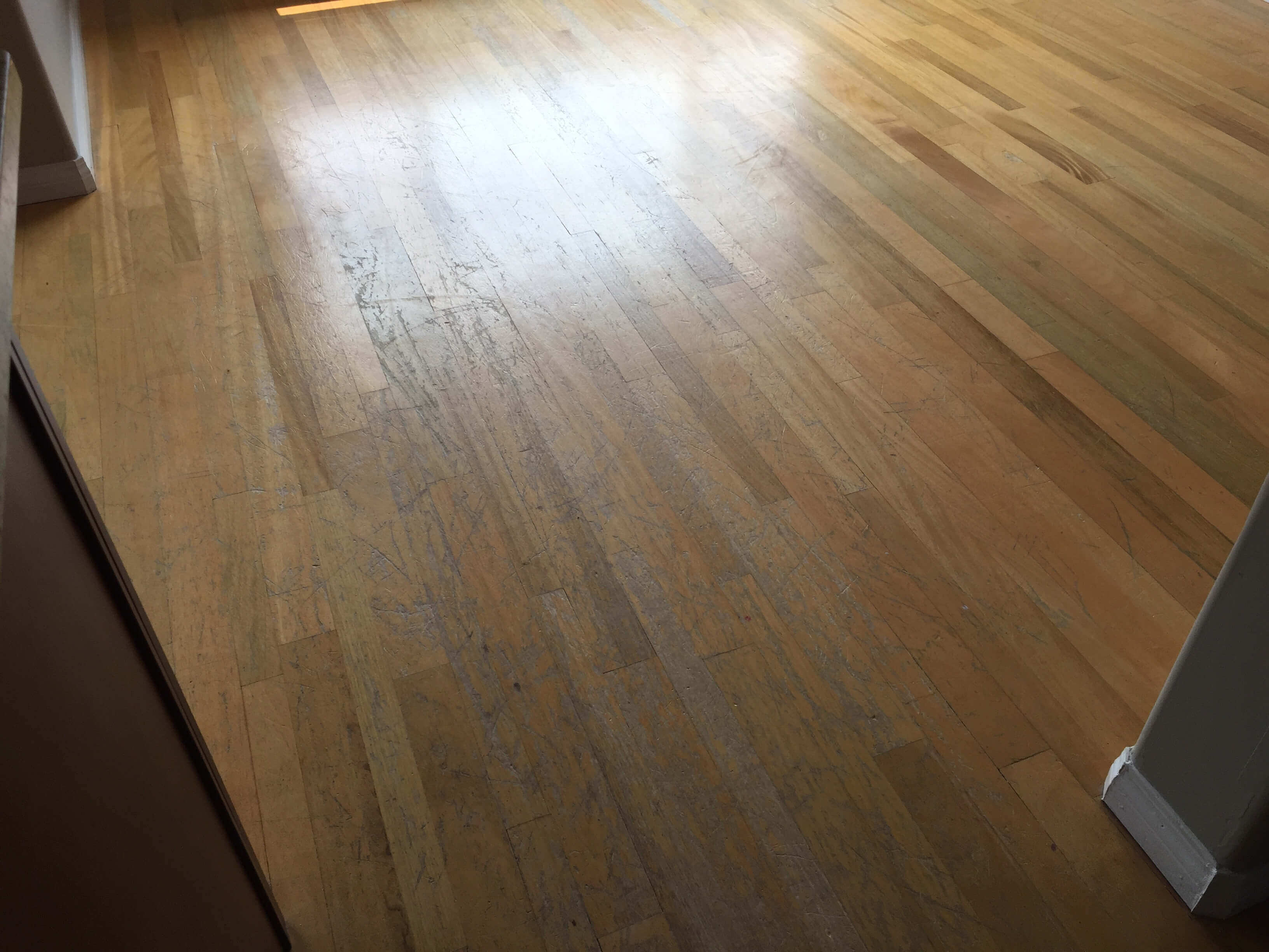 hardwood floor refinishing Vancouver